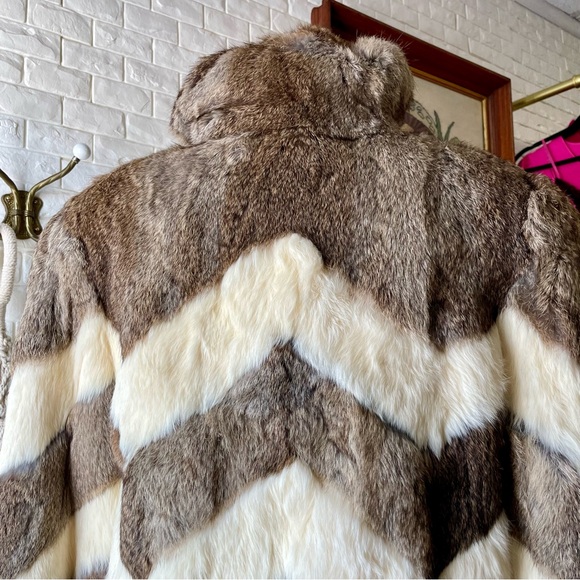 Vintage Parisian Fur 100% Rabbit Fur Coat Cream and Brown Chevron - Picture 11 of 17